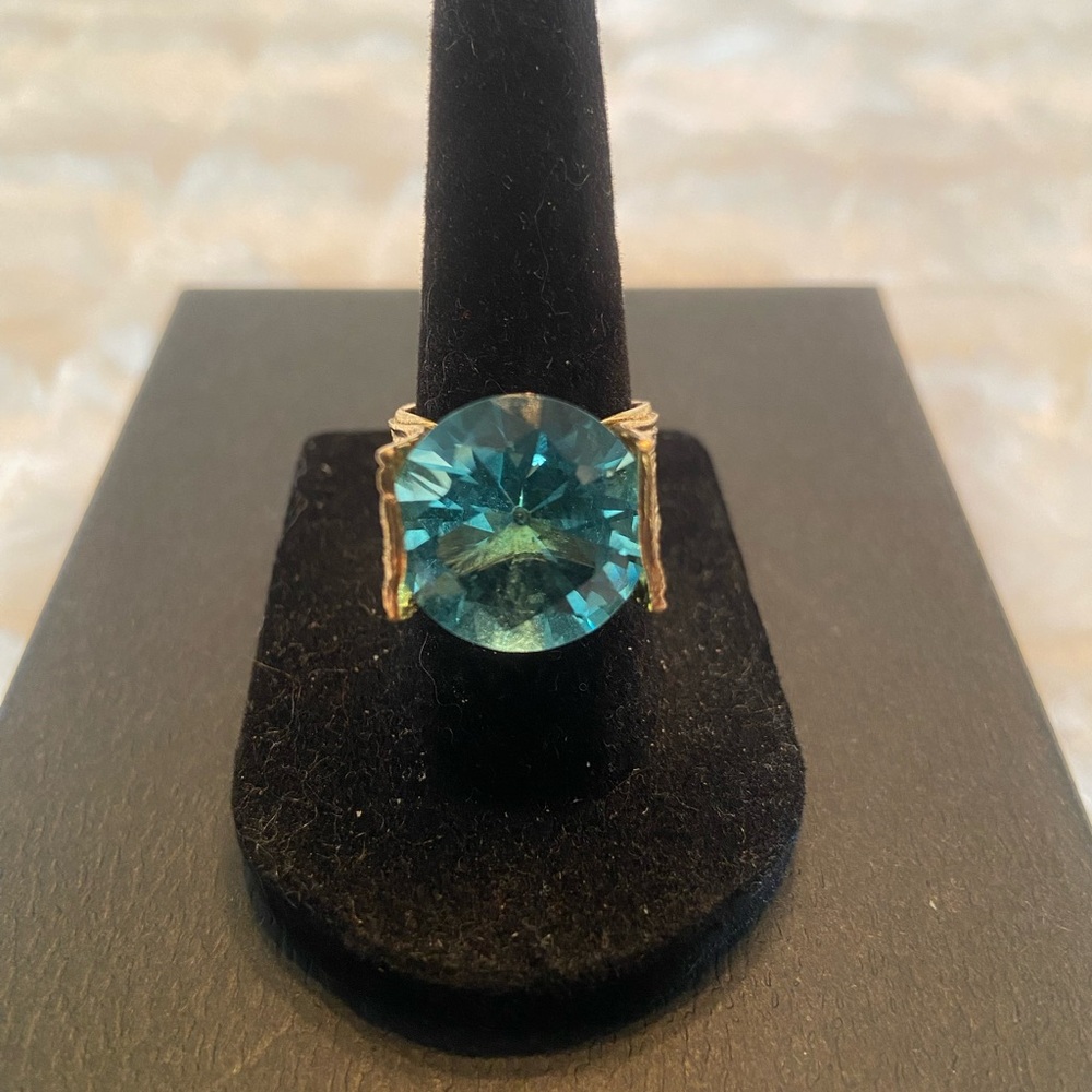 Jean Rachel Elegant Blue Gemstone Ring